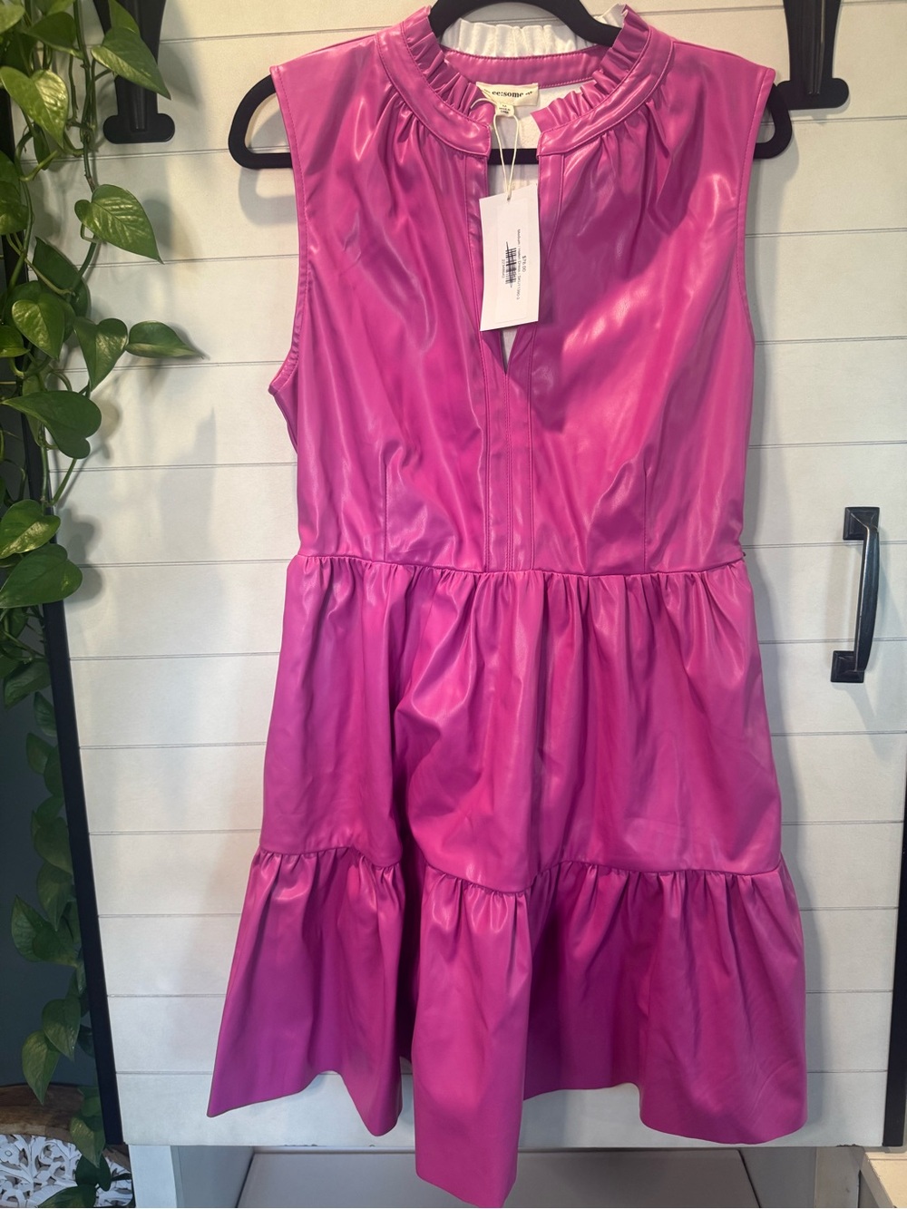 eesome Sleeveless Shiny Hot Pink Tiered Midi Dress